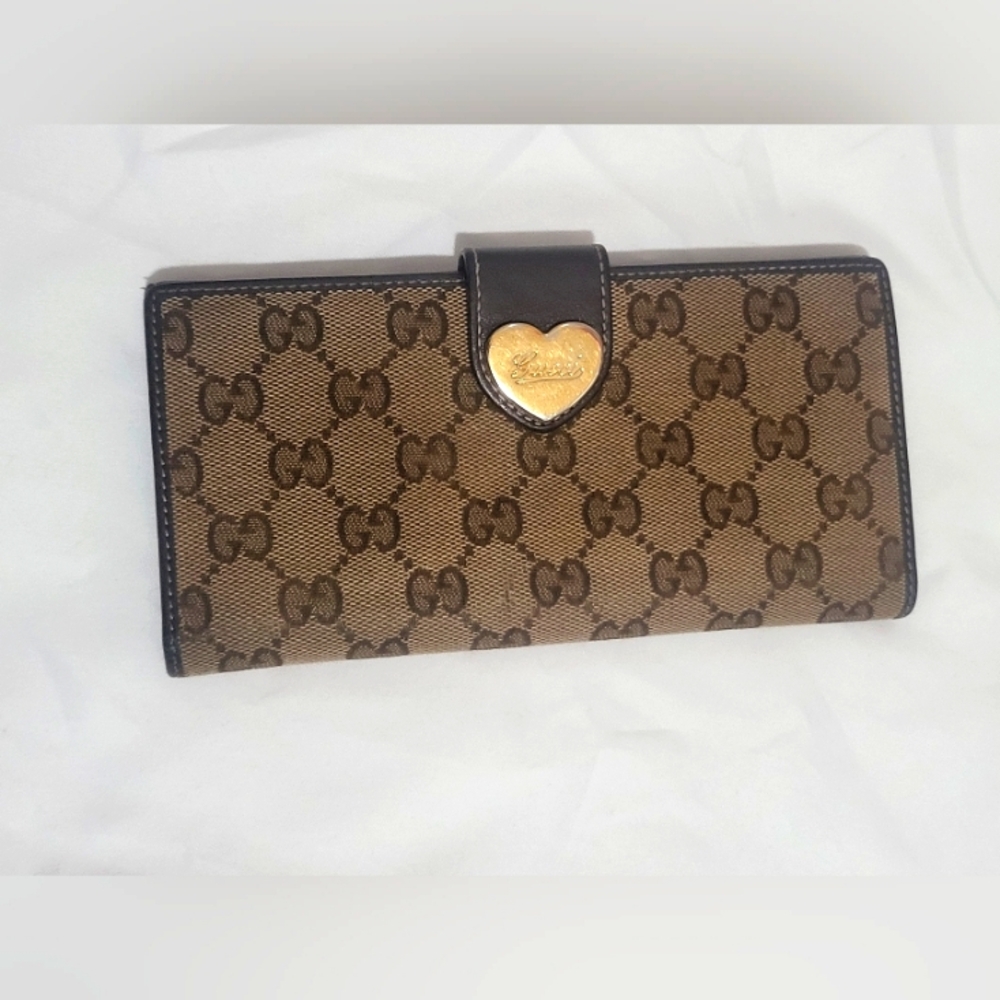 Gucci vintage wallet